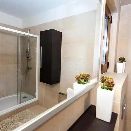 Renata Apartment 2Br, Near Beach *