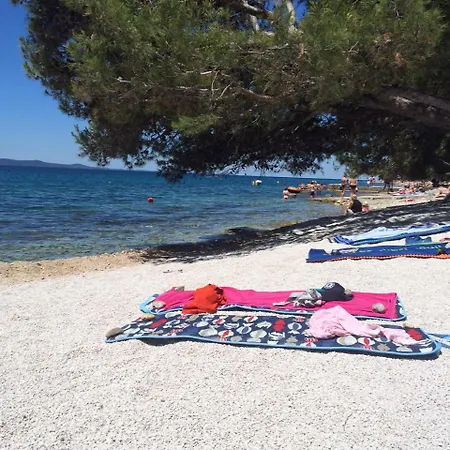 Renata 2br, Near Apartman