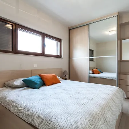 Renata Apartment 2Br, Near Beach *