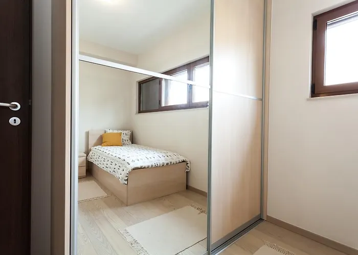 Renata 2br, Near 아파트 *