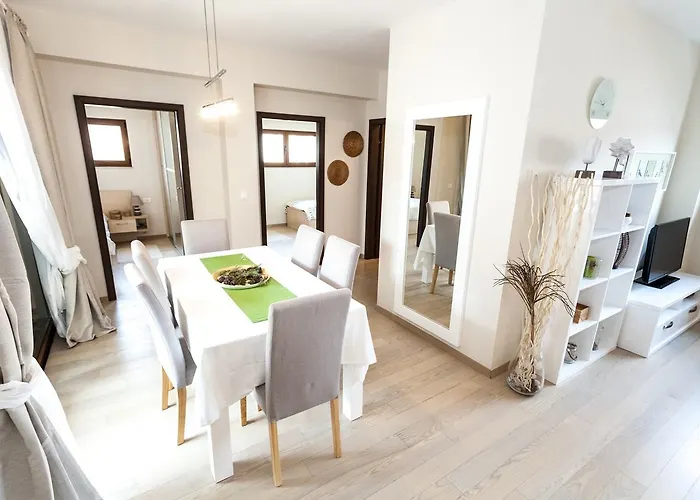 Apartman Renata Apartment 2Br, Near Beach *